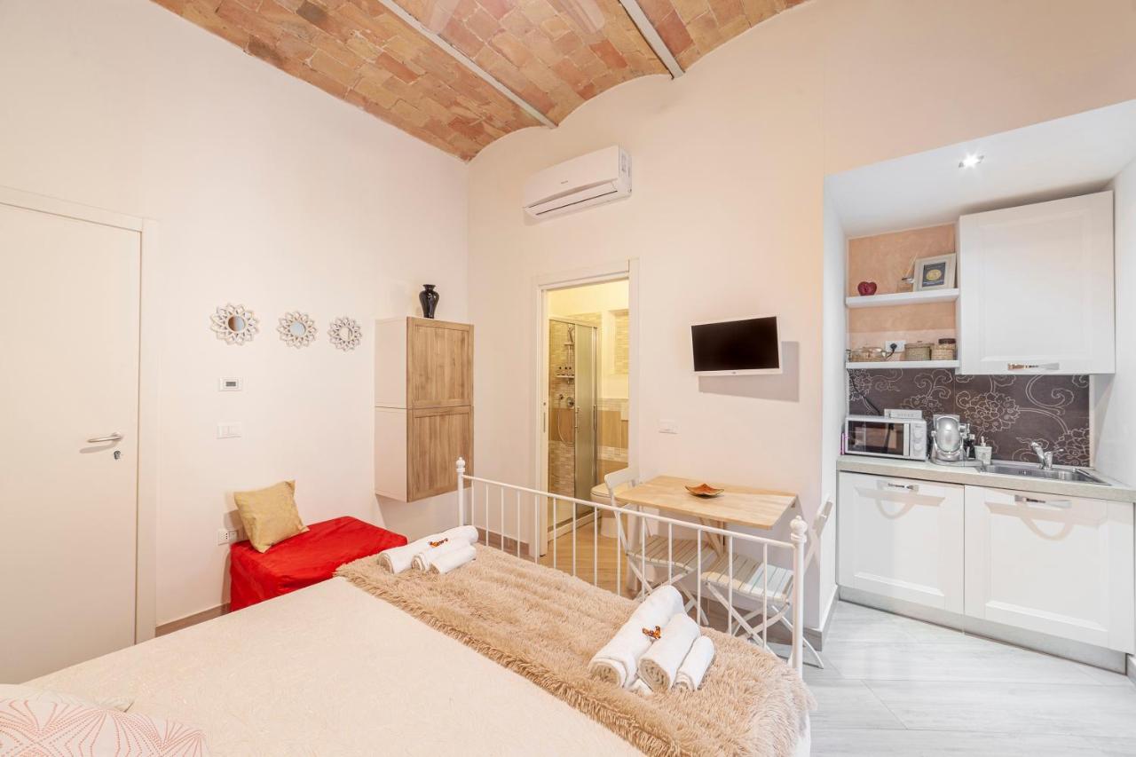 B&B Prima Dell'Elba ปีออมบีโน ภายนอก รูปภาพ